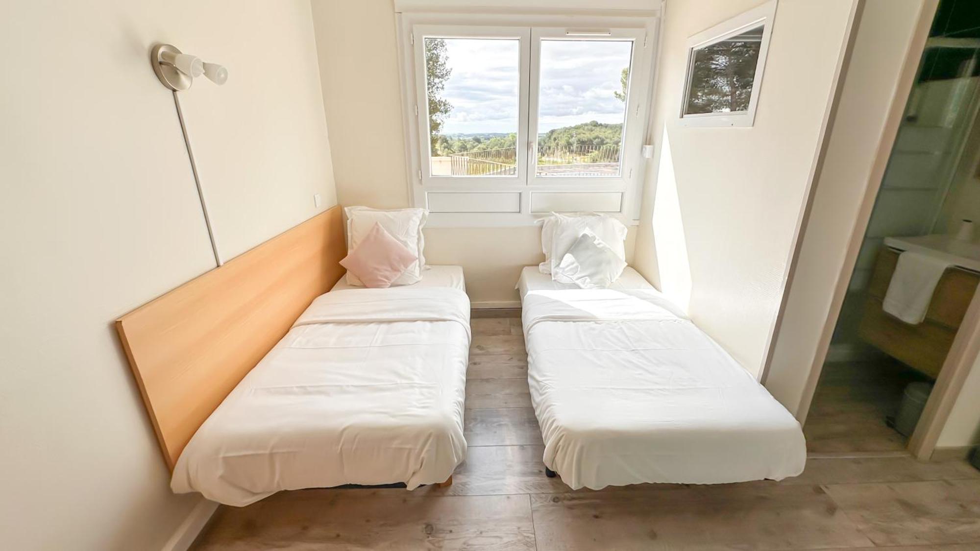Hotel Les Rocailles Montagnac  Esterno foto