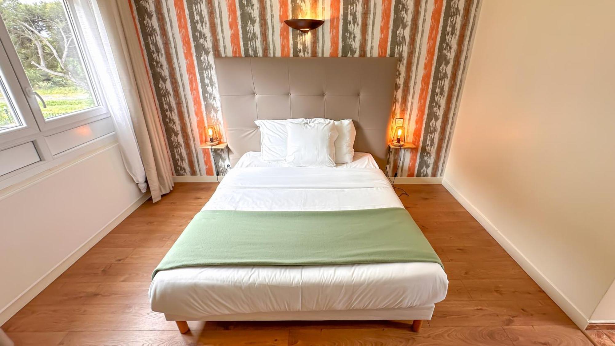 Hotel Les Rocailles Montagnac  Esterno foto